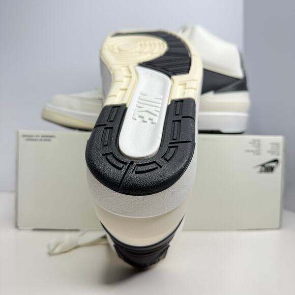 AIr Jordan 2 Retro Sail/Coconut Milk-Black Size 11 Women / Size 9.5 Men - Picture 3 of 8